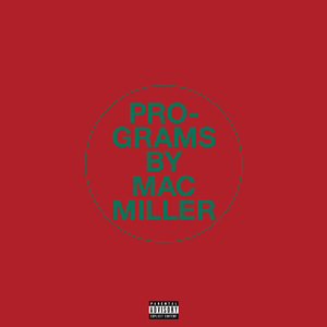 女生露大腿给男生吃
